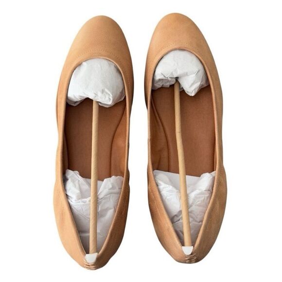 Lucky Brand Tan Flats with Classic Design Wimmie Light Brown Ballet Flats - Picture 13 of 16